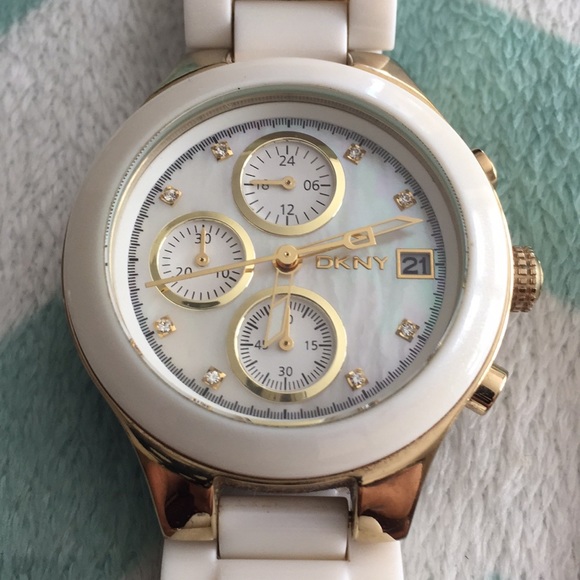 DYNY Watch